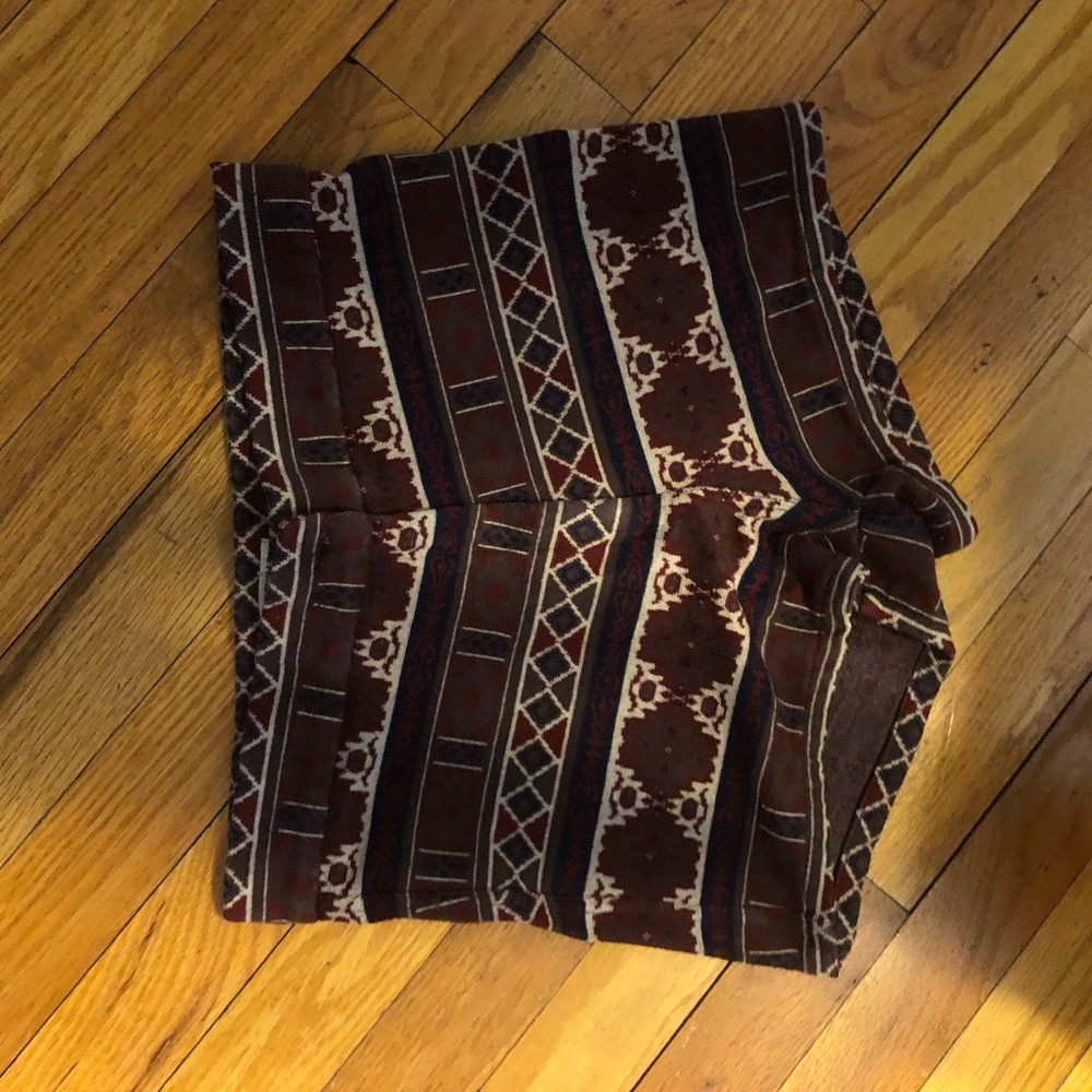 BRANDY MELVILLE knit high waisted shorts